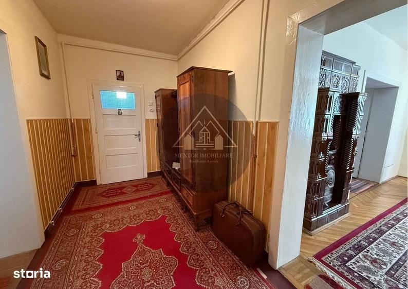 Casă cu 3 camere semidecomandat în Vitrometan
