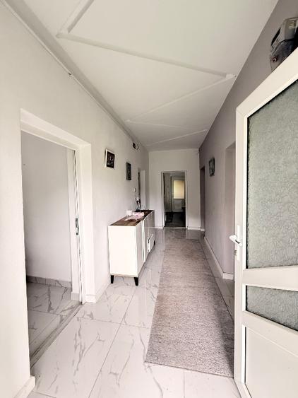 Casă individuală cu 3 camere cu Garaj în Poiana Teiului