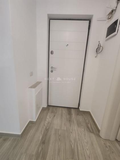 Apartament cu 2 camere decomandat, mobilat în Parcul Carol