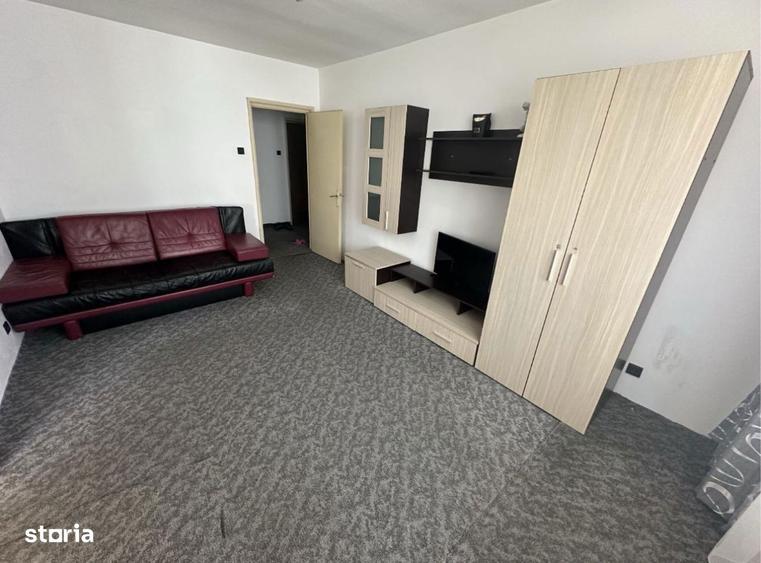 Apartament cu 2 camere, mobilat în Central