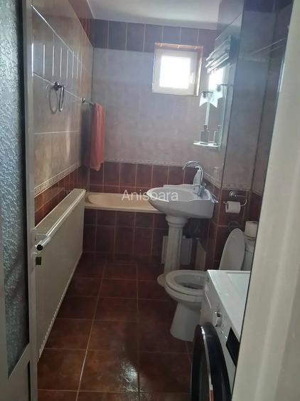 Inchiriere apartament cu 3 camere