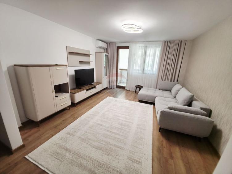 Apartament cu 2 camere decomandat, mobilat în Calea Romanului