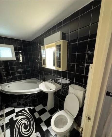Închiriere Apartament 3 camere la Brancoveanu la 5 min de metrou - 2