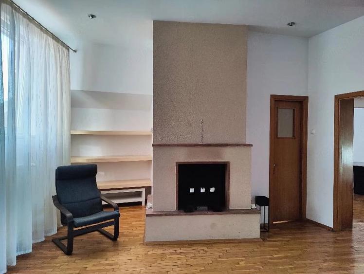 Apartament cu 3 camere decomandat în Beller