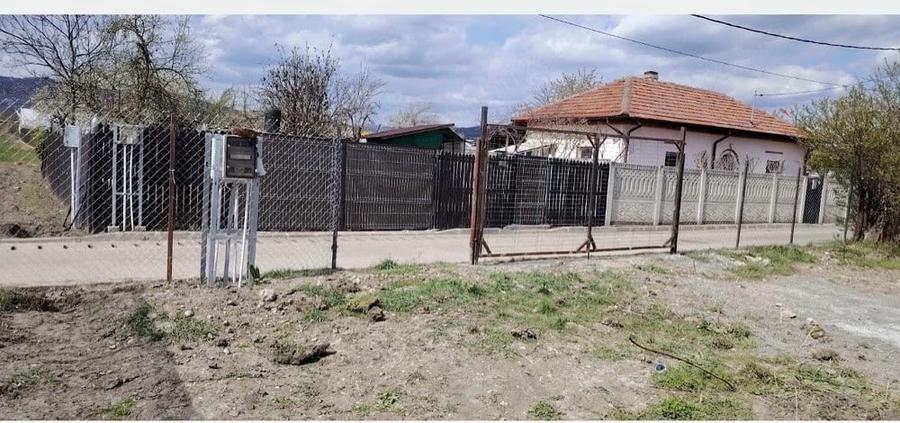 Teren de 1275 mp, în Central