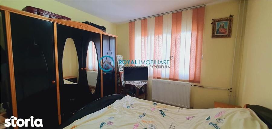 Apartament cu 2 camere decomandat în Cantacuzino