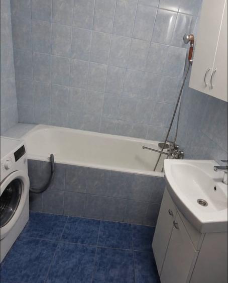 Apartament cu 4 camere semidecomandat în Militari