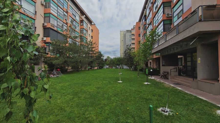 Apartament cu 2 camere semidecomandat, mobilat în Nord