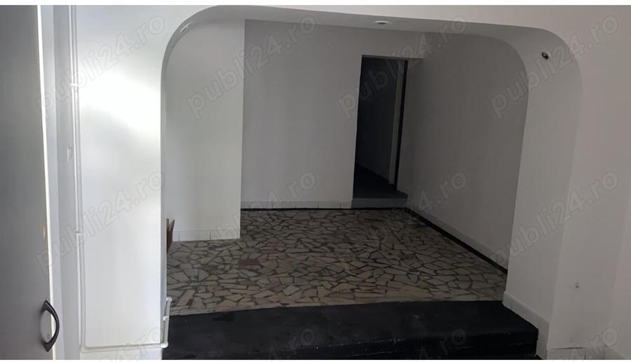 Spațiu comercial, de 308 mp, în Central
