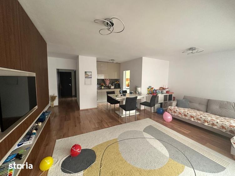 Apartament cu 4 camere, mobilat în Babadag