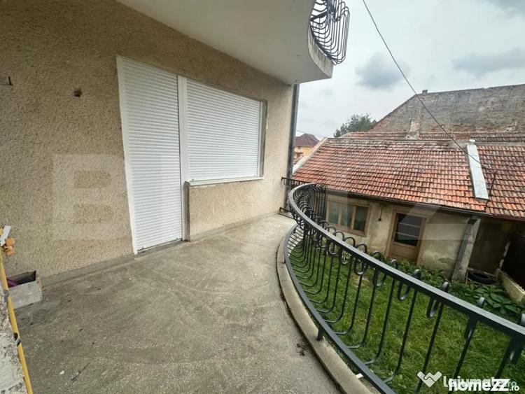 Apartament cu 4 camere decomandat în Titulescu