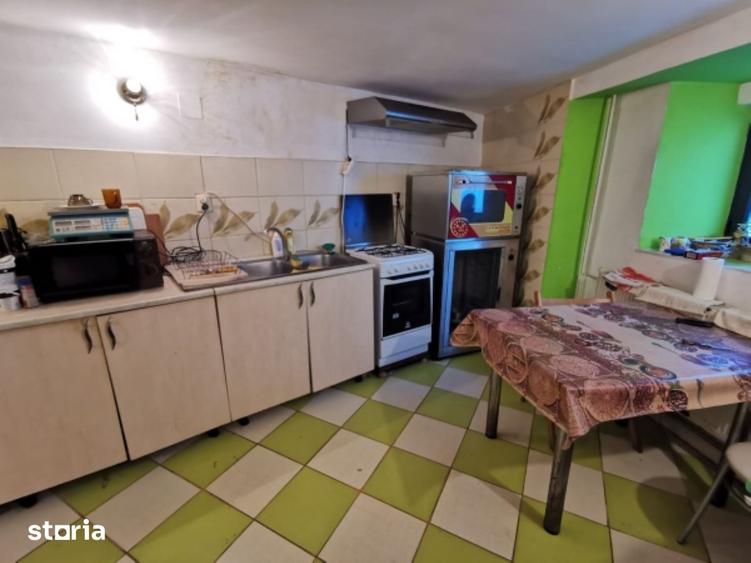 Casă cu 1 camere cu Teren 194 Mp în Băița