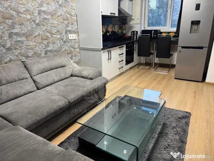 Apartament cu 2 camere decomandat în Central