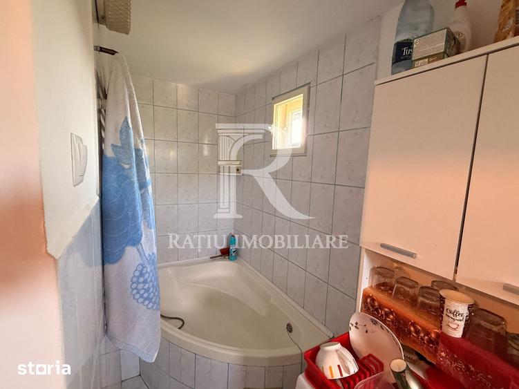 Casă cu 3 camere cu Teren 906 Mp în Central