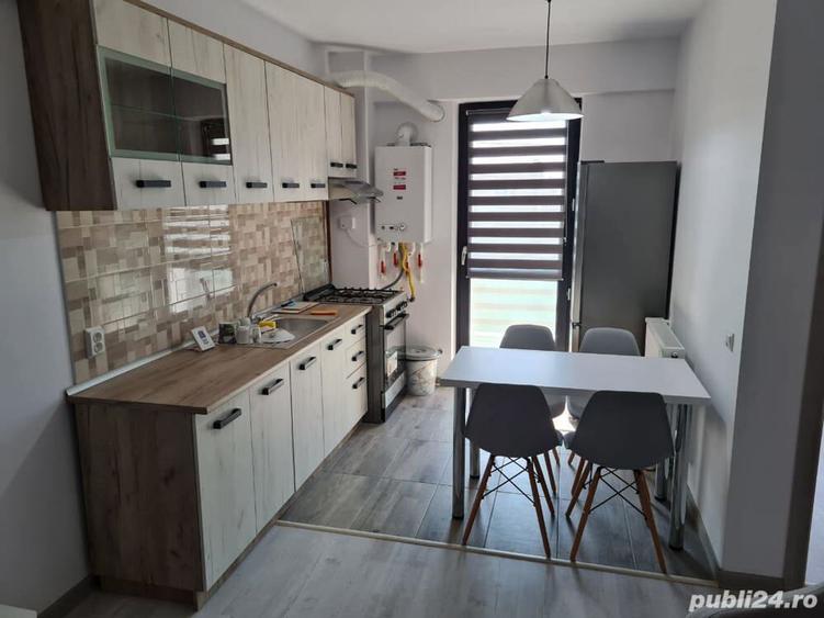 Apartament cu 2 camere decomandat în Aeroport