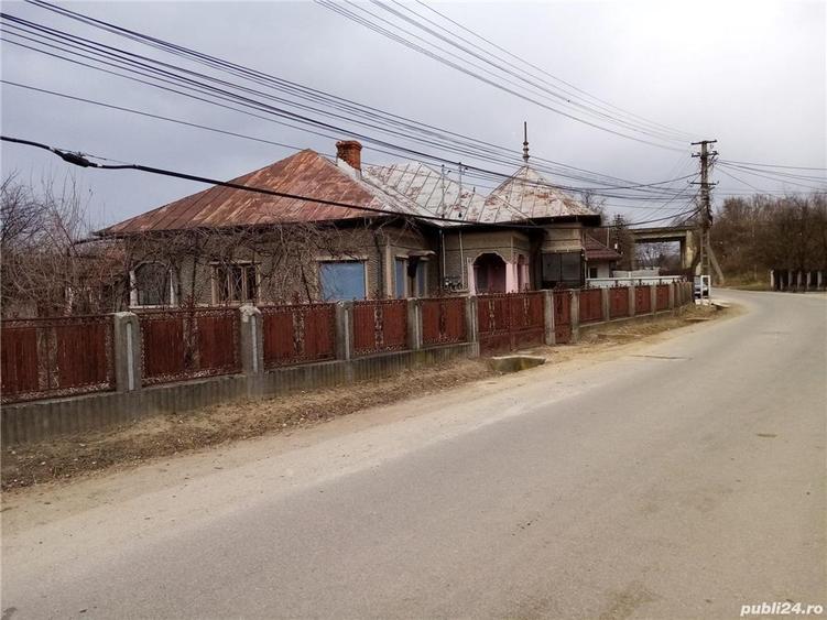 Casă cu 8 camere în