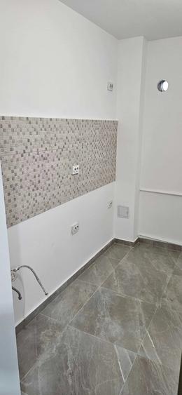 Apartament de vanzare 2 camere decomandat zona Diham Basarabia complet renovat 2026 - 2