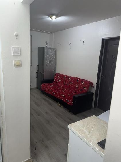 Apartament cu 2 camere nedecomandat în Dobroești