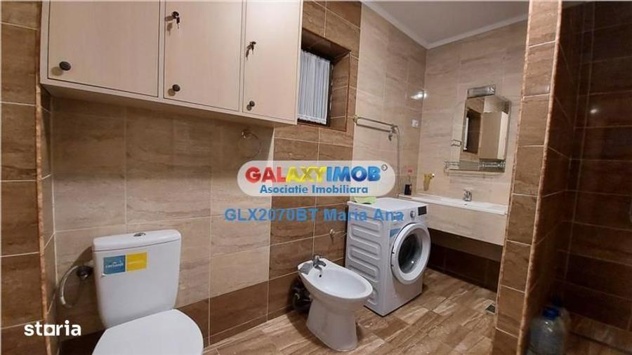 Casă cu 12 camere cu Teren 480 Mp în Sud