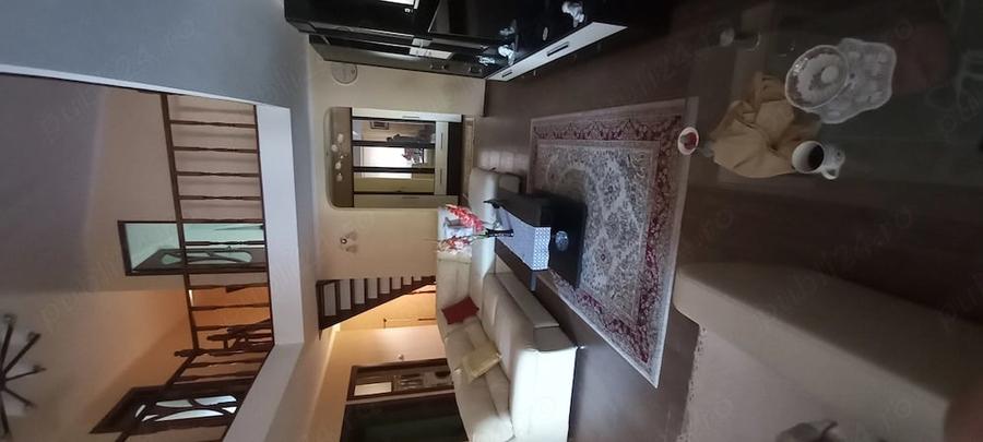 Casă cu Teren 350 Mp în Central