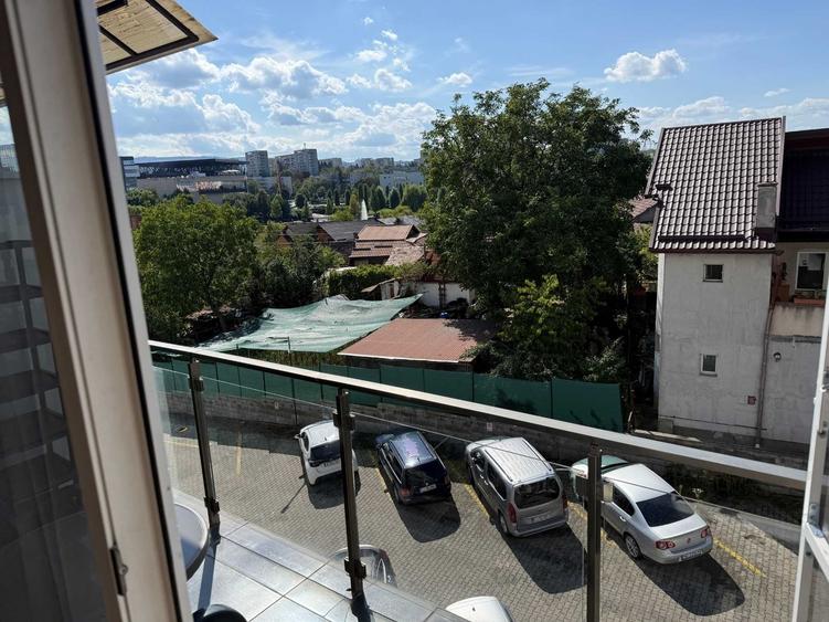 Garsonieră decomandată în Dosu Bricii