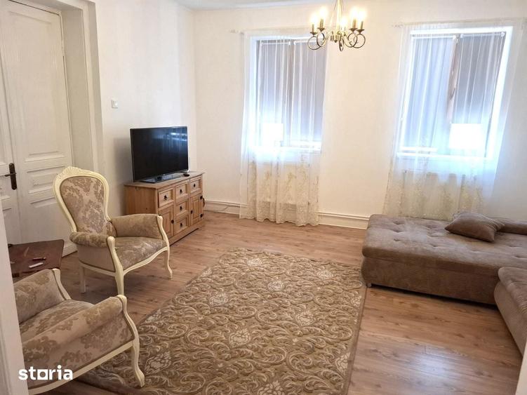 Casă cu 3 camere cu Teren 100 Mp în Central