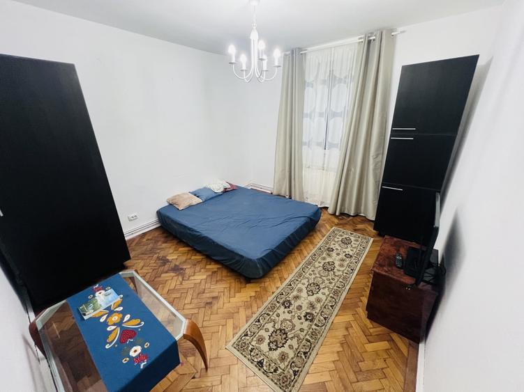 Apartament cu 3 camere decomandat, mobilat în Floreasca