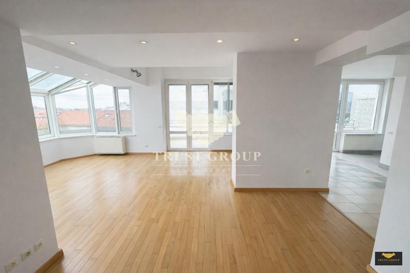 Apartament cu 3 camere decomandat în Clucerului