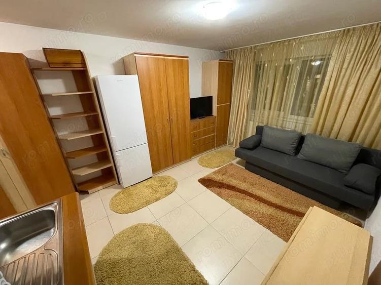 Garsonieră semidecomandată în Vitan