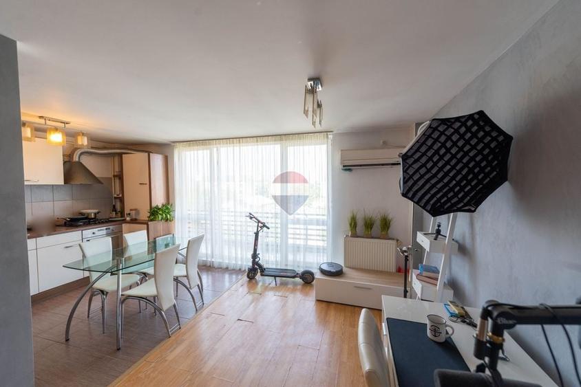 Apartament cu 2 camere de vanzare zona 1 Decembrie 1918 strada Fetesti - 21