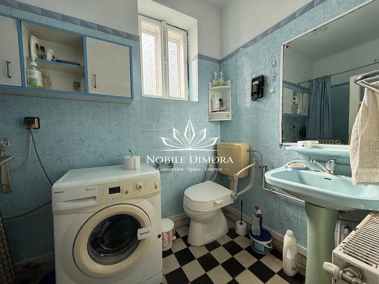 Casă cu 4 camere cu Teren 398 Mp în Central