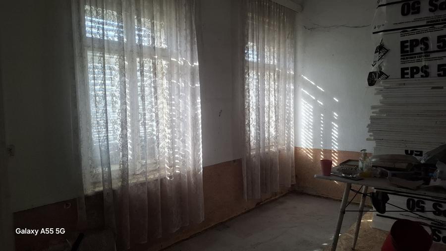 Casă individuală cu 4 camere cu Canalizare în Nădlac
