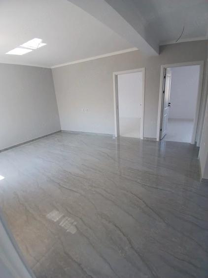 Casă cu 3 camere cu Teren 220 Mp în Central