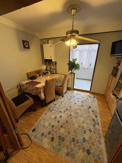 Apartament cu 3 camere decomandat în Gorjului