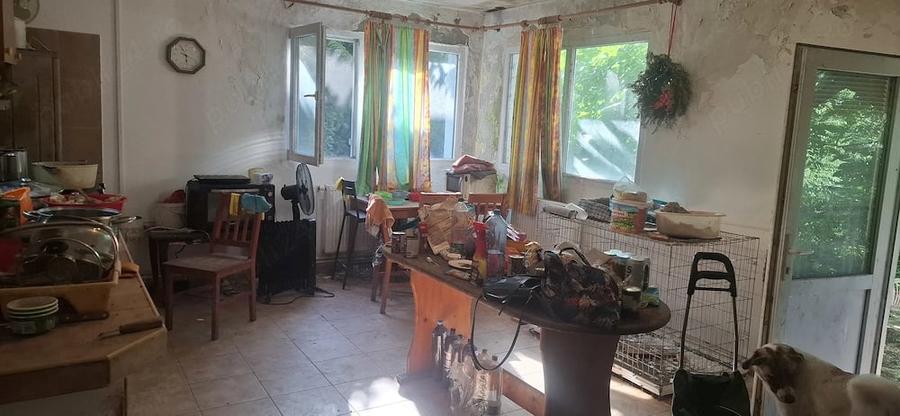 Casă cu Teren 1000 Mp în Sinești