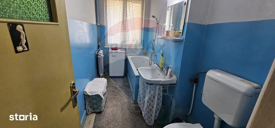 Apartament cu 2 camere decomandat în Cornișa