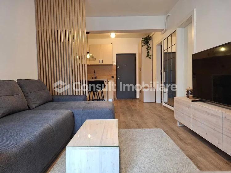 Apartament cu 2 camere semidecomandat, mobilat în Mărăști