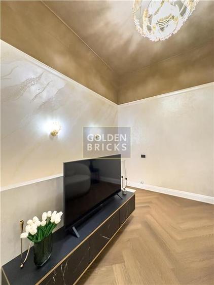 Apartament cu 2 camere semidecomandat, mobilat în Universitate