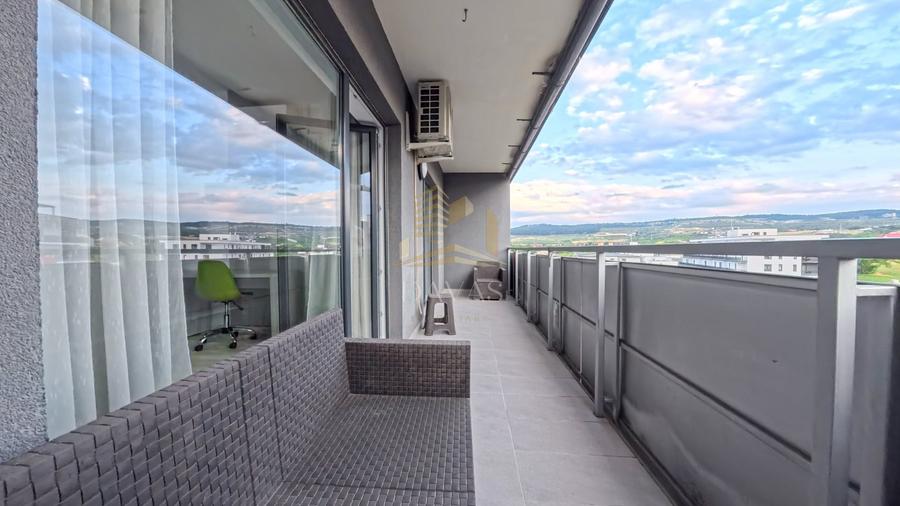 Apartament cu 2 camere semidecomandat, mobilat în Bună Ziua
