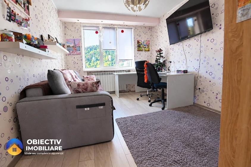 Apartament cu 3 camere semidecomandat în Central