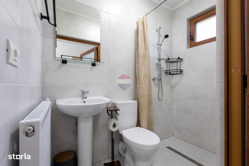 Spațiu comercial, de 1,152 mp, în Borzești