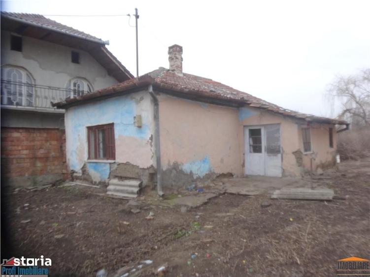 Teren de 460 mp, în Pârneava