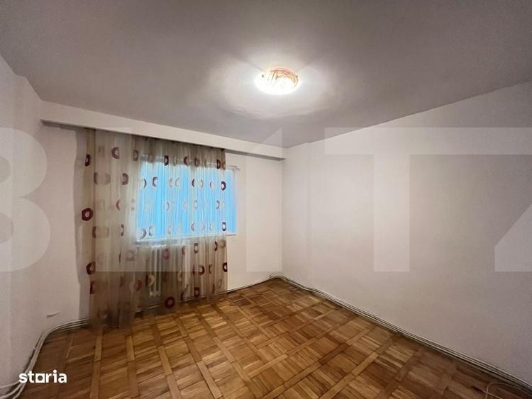 Apartament cu 3 camere decomandat, mobilat în Central
