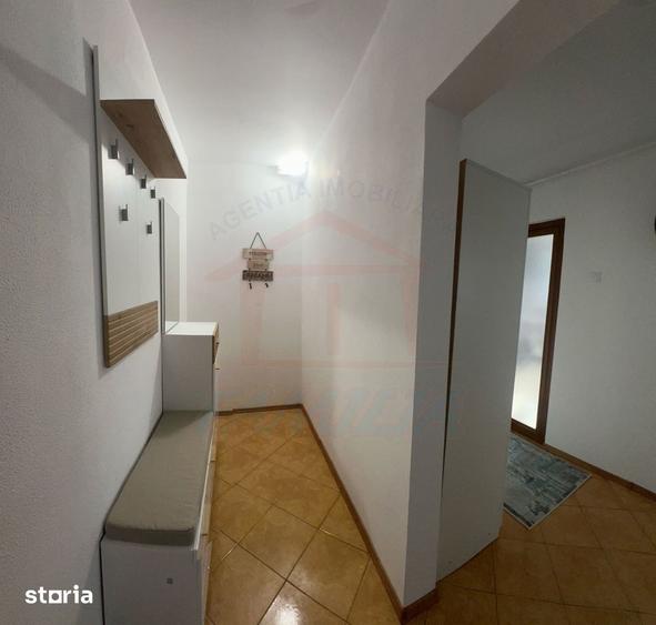 Apartament cu 2 camere decomandat, mobilat în Port