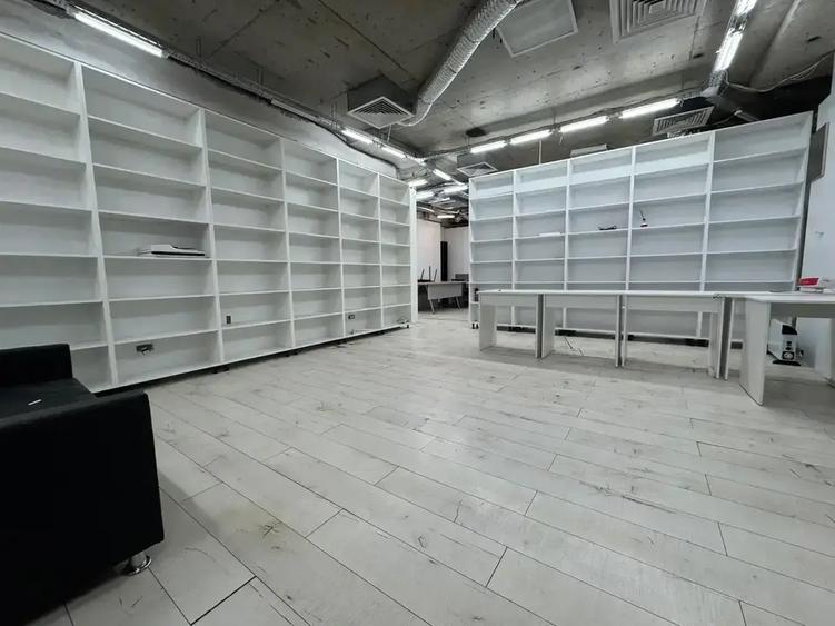 Spațiu comercial, de 137.97999572754 mp, în Dacia
