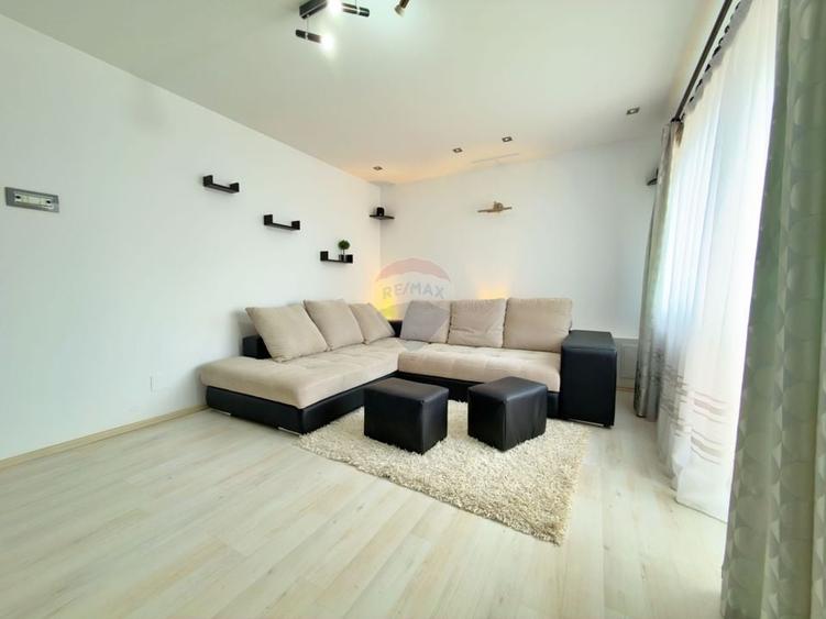 Apartament cu 2 camere decomandat, mobilat în Aurel Vlaicu