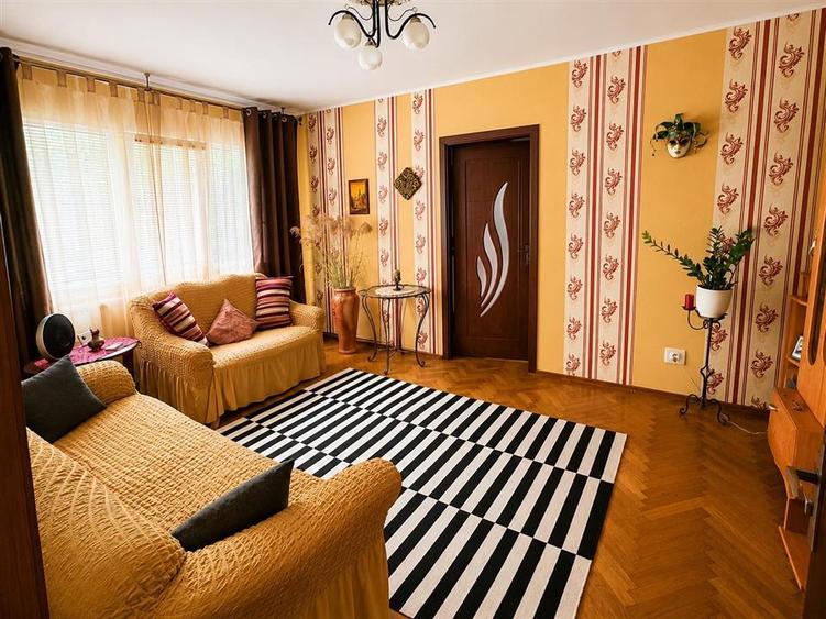 Vanzare apartament 3 camere - Podu Ros - etaj 2 - 5