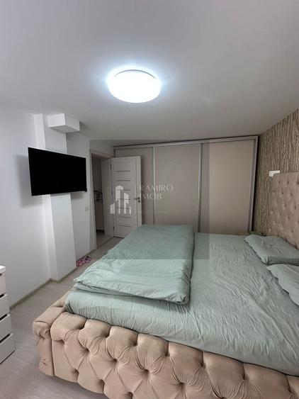 Apartament cu 4 camere decomandat, mobilat în Central