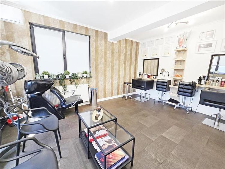 Duplex cu 4 camere cu Canalizare în Domnești