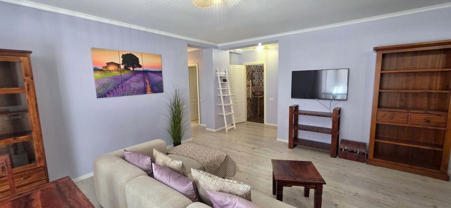 Apartament cu 4 camere decomandat în Cișmigiu
